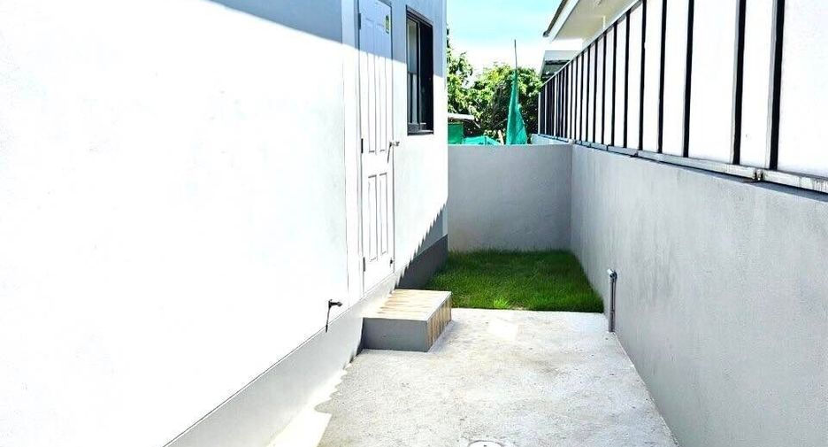 For sale 2 bedrooms house in Saraphi, Chiang Mai