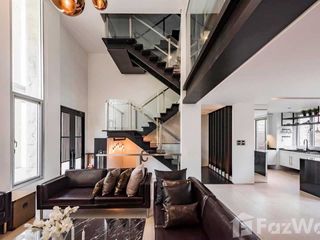 For sale 4 bedrooms townhouse in Yan Nawa, Bangkok