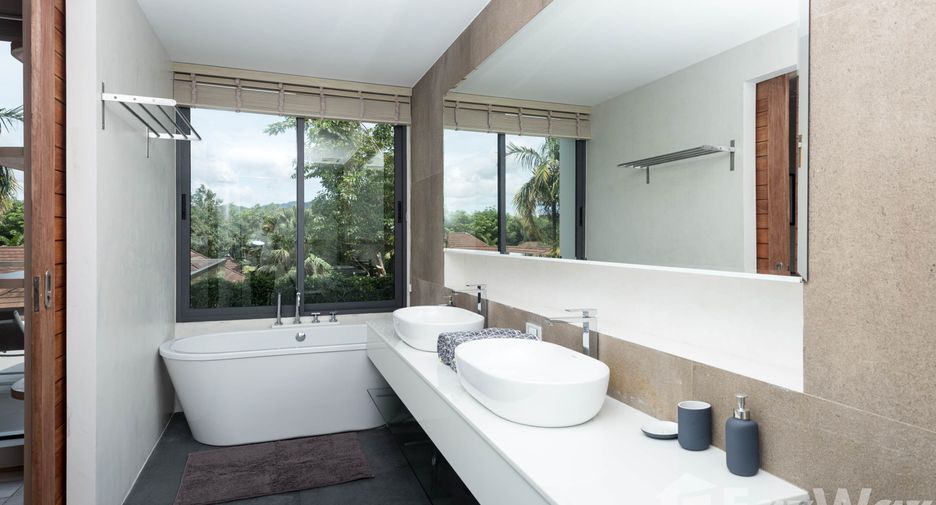 For rent 5 bedrooms villa in Thalang, Phuket