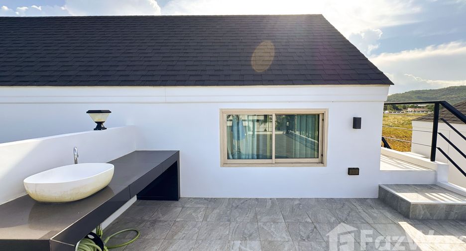 For sale and for rent 4 bedrooms villa in Hua Hin, Prachuap Khiri Khan