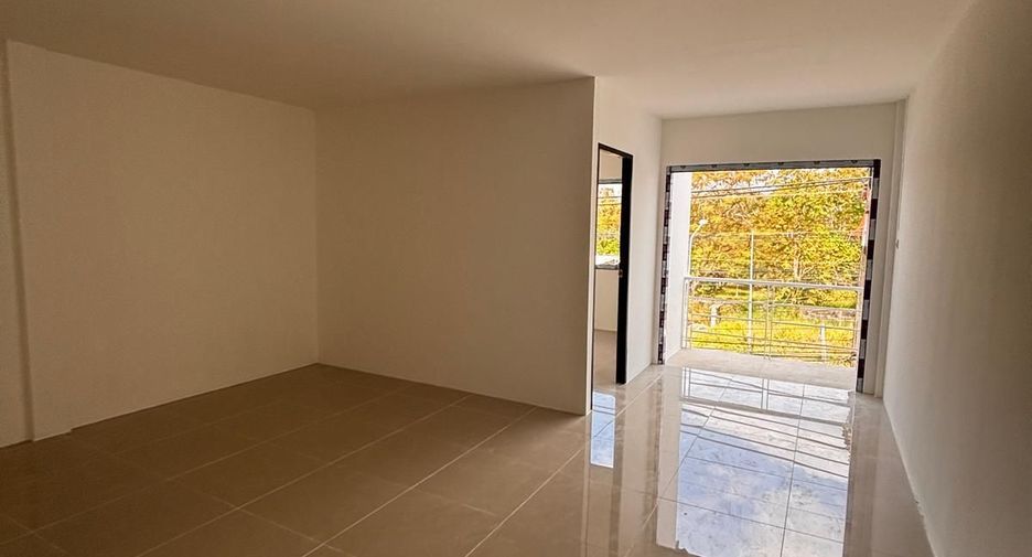 For rent 3 bedrooms retail Space in Thalang, Phuket