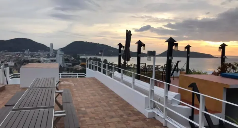 Casa adosada en venta de 4 habitaciones en Kathu, Phuket
