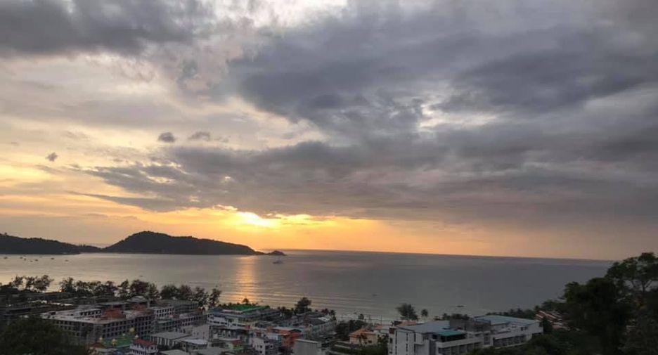 Casa adosada en venta de 4 habitaciones en Kathu, Phuket