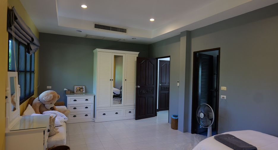 For rent 4 bedrooms villa in Thalang, Phuket