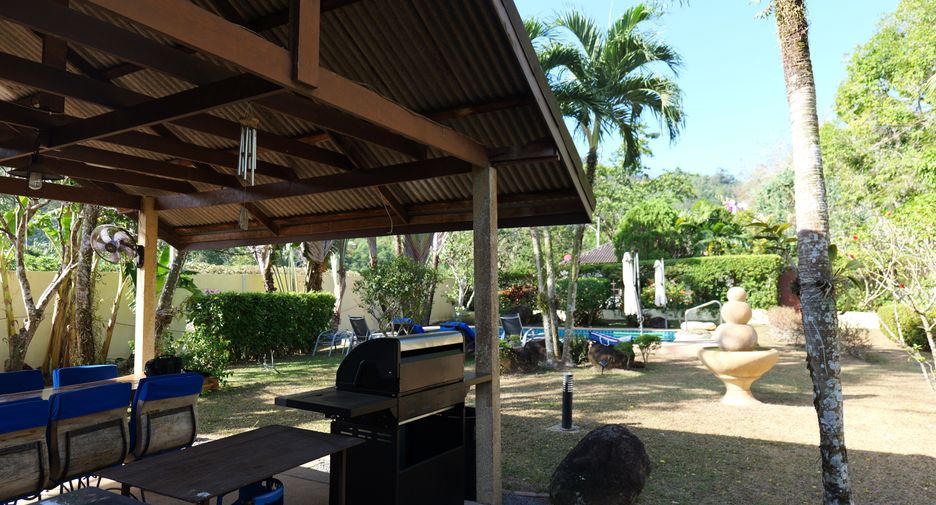 For rent 4 bedrooms villa in Thalang, Phuket