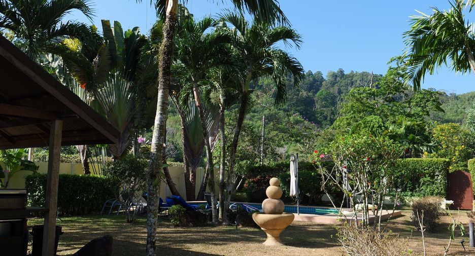 For rent 4 bedrooms villa in Thalang, Phuket