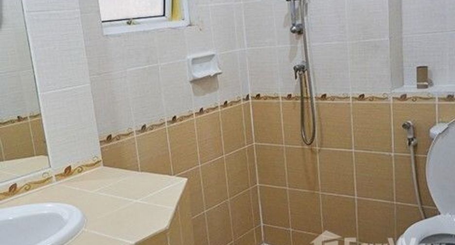 For sale 3 bedrooms house in Lat Phrao, Bangkok