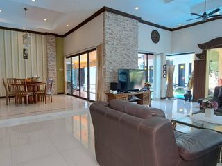 Villa zur Miete mit 4 Zimmer in Bang Lamung, Chonburi