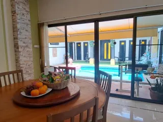 For rent 4 bedrooms villa in Bang Lamung, Chonburi