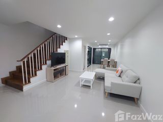 For Rent 2 Bedroom Townhouse In San Kamphaeng, Chiang Mai