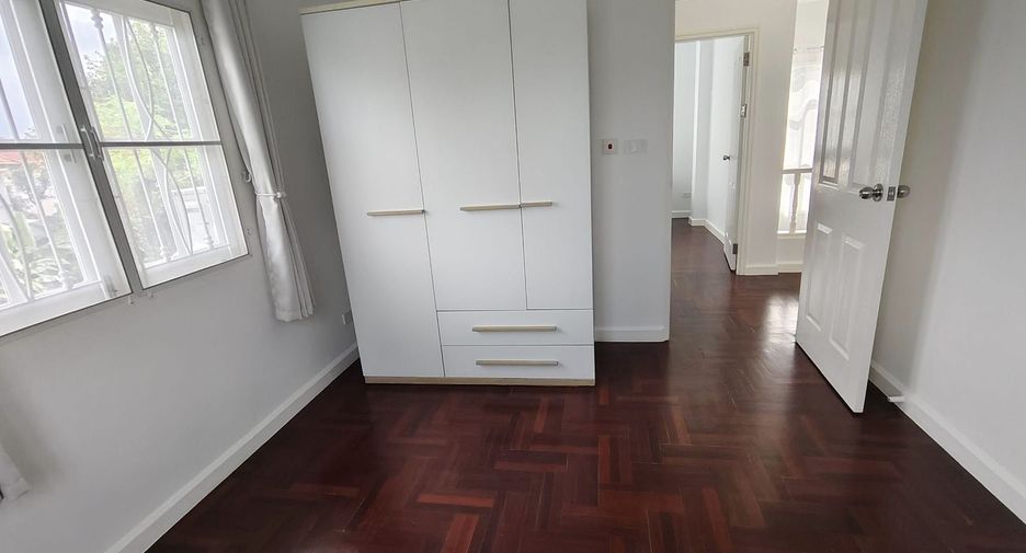 For sale and for rent 3 bedrooms house in Mueang Nonthaburi, Nonthaburi