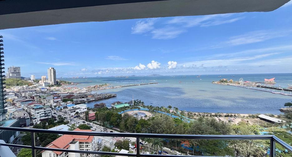 For rent 2 bedrooms condo in Si Racha, Chonburi