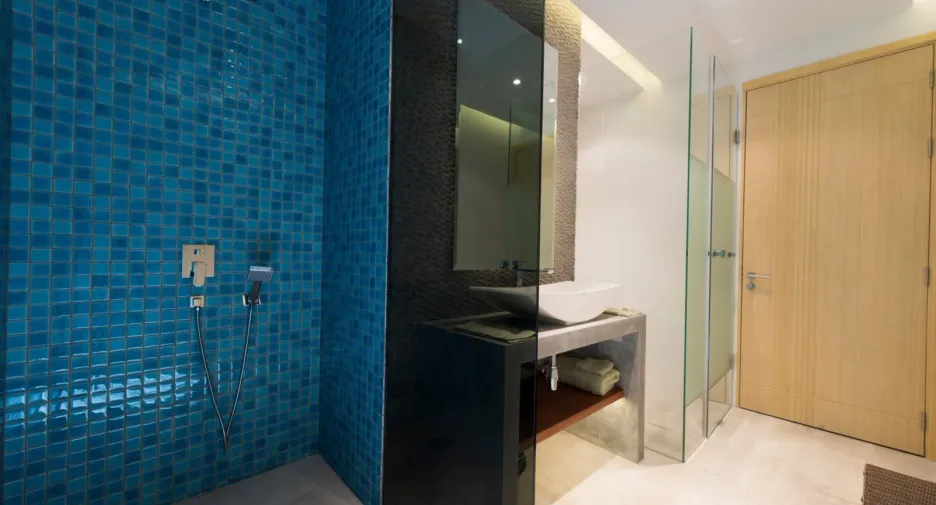 For sale and for rent 3 bedrooms condo in Thalang, Phuket