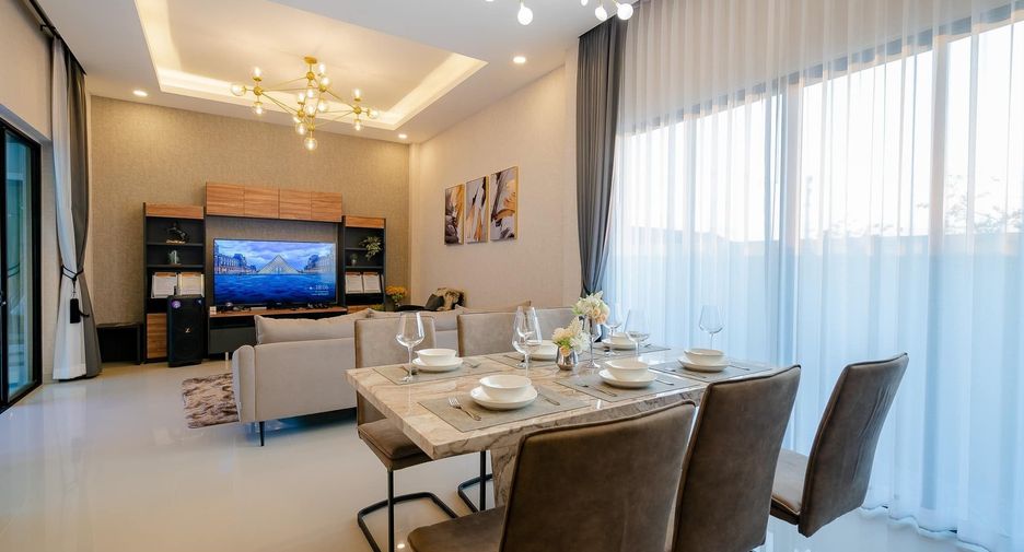 For rent 4 bedrooms villa in Hua Hin, Prachuap Khiri Khan