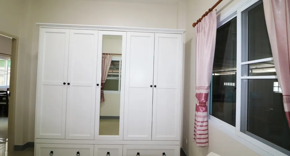For sale 4 bedrooms house in Lam Plai Mat, Buriram