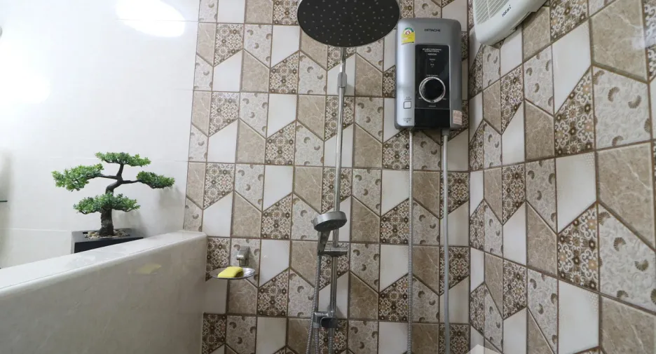 For sale 4 bedrooms house in Lam Plai Mat, Buriram