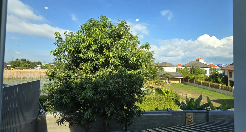For rent 3 bedrooms townhouse in Mueang Phuket, Phuket