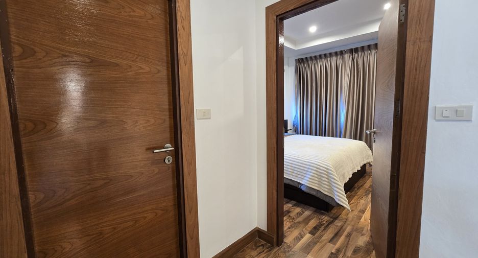 For rent 3 bedrooms townhouse in Mueang Phuket, Phuket