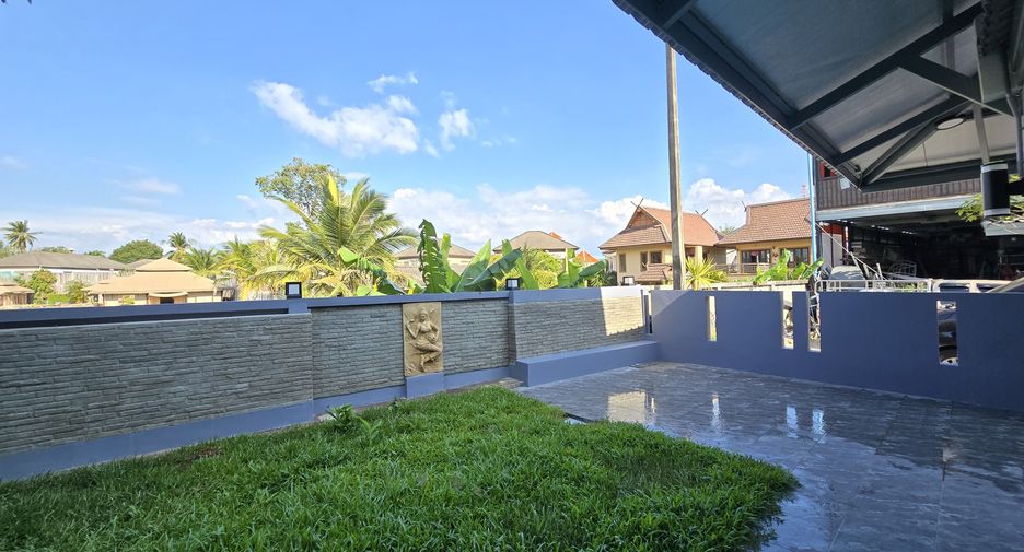 For rent 3 bedrooms townhouse in Mueang Phuket, Phuket