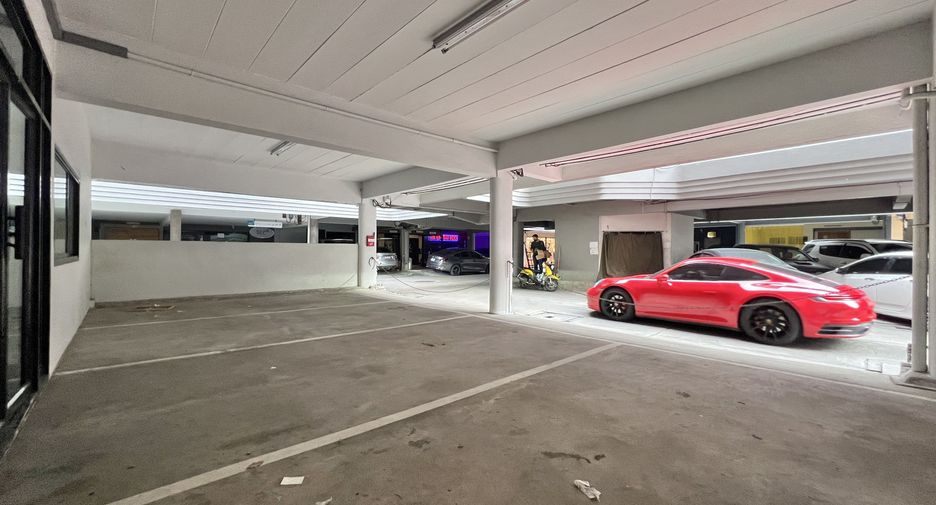 For sale office in Watthana, Bangkok
