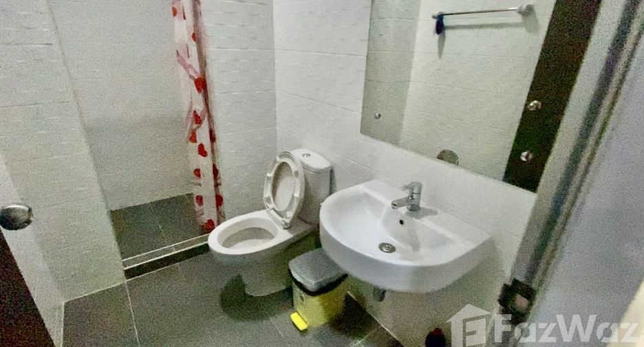 For rent 3 bedrooms townhouse in Mueang Chiang Mai, Chiang Mai