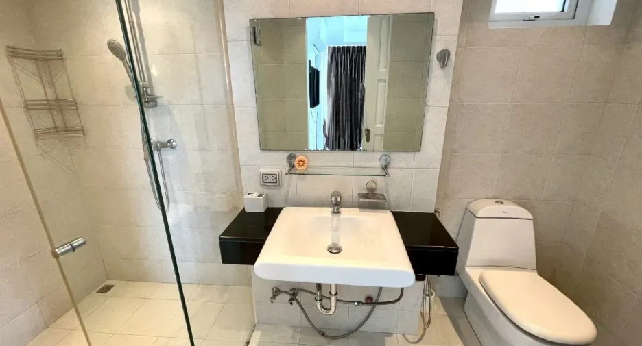 For rent 2 bedrooms condo in Mueang Phuket, Phuket