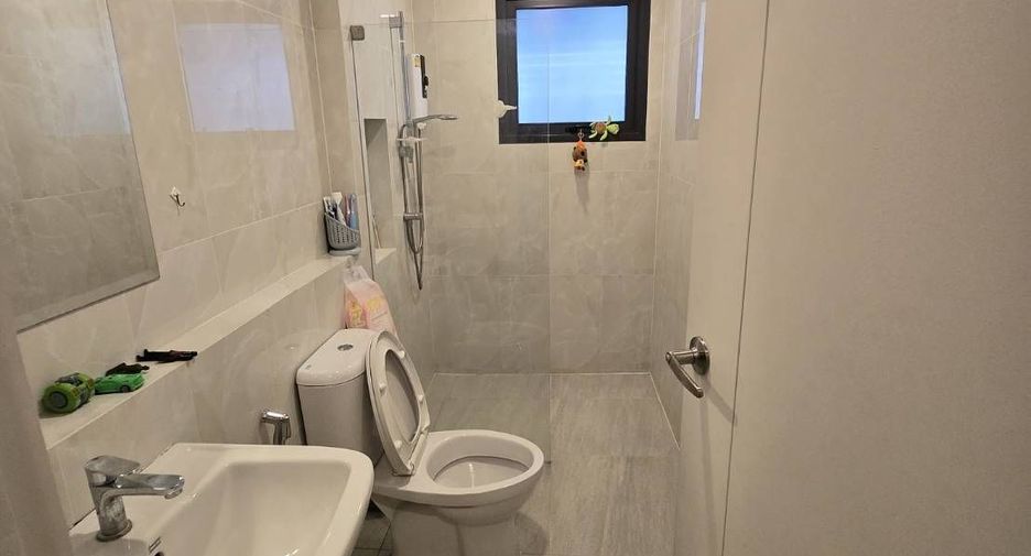 Haus zur Miete mit 5 Zimmer in Mueang Pathum Thani, Pathum Thani