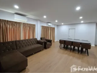 出租 5 卧室 独立屋 在 Mueang Pathum Thani, Pathum Thani