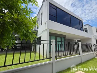 出租 5 卧室 独立屋 在 Mueang Pathum Thani, Pathum Thani