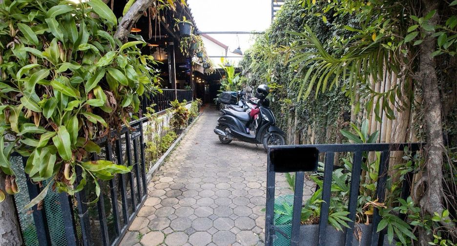 For sale 2 bedrooms retail Space in Thalang, Phuket