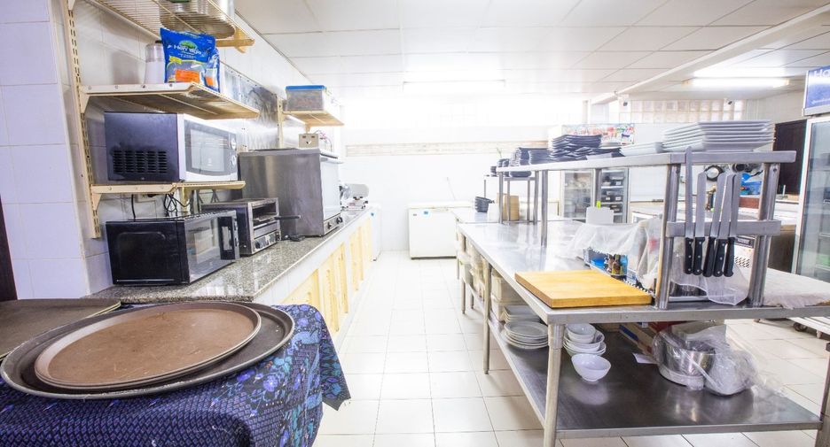 For sale 2 bedrooms retail Space in Thalang, Phuket