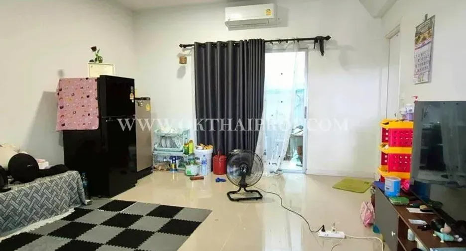 À vendre 3 chambres maison de ville à Mueang Samut Sakhon, Samut Sakhon