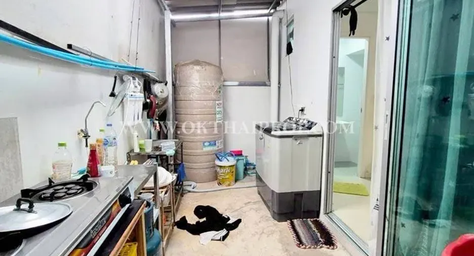 À vendre 3 chambres maison de ville à Mueang Samut Sakhon, Samut Sakhon