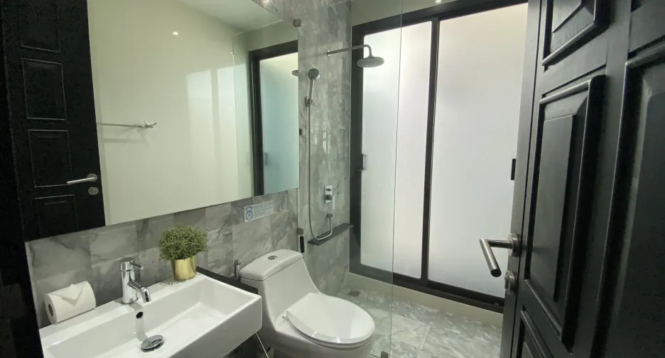 For rent 2 bedrooms villa in Mueang Phuket, Phuket