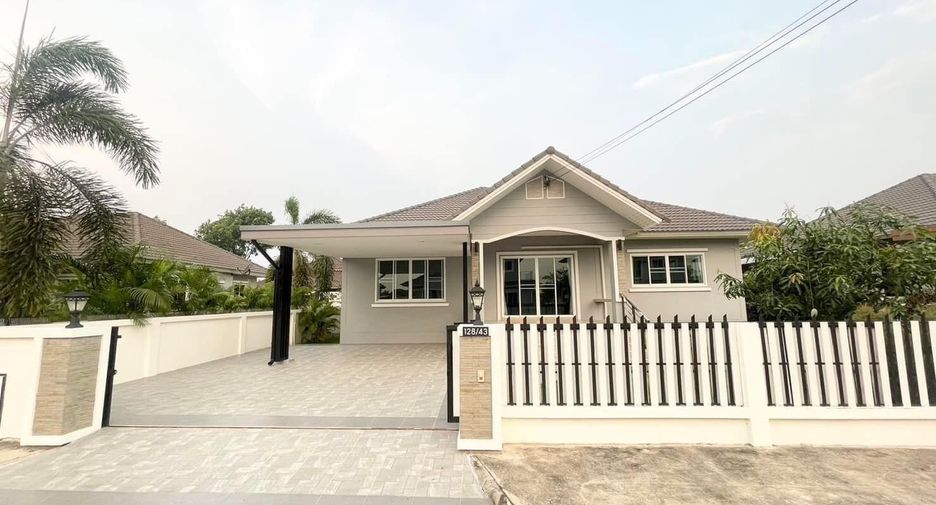 For rent 4 bedrooms house in San Sai, Chiang Mai
