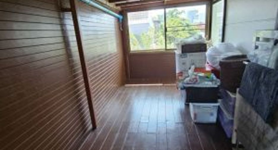 For rent 3 bedrooms townhouse in Pak Kret, Nonthaburi