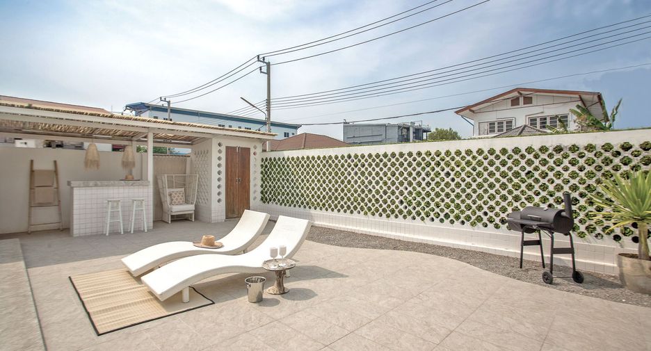 For rent 3 bedrooms villa in Hua Hin, Prachuap Khiri Khan