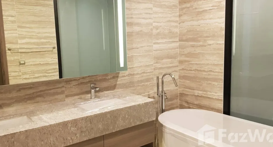 Condo en venta y en alquiler de 2 habitaciones en Khlong Toei, Bangkok
