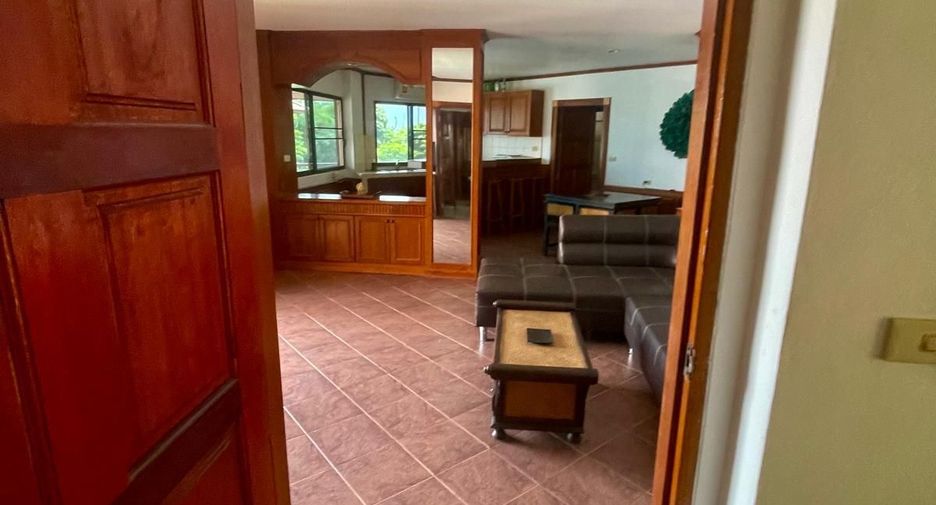 For sale 3 bedrooms condo in Kathu, Phuket