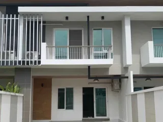 For Rent 3 Bedroom Townhouse In Mueang Chiang Mai