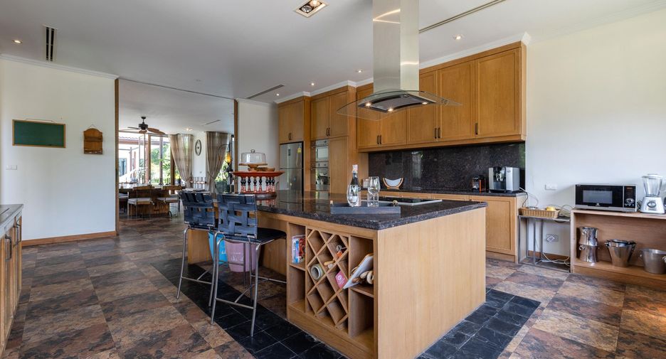Villa zum Kauf und zur Miete mit 9 Zimmer in Cha Am, Phetchaburi