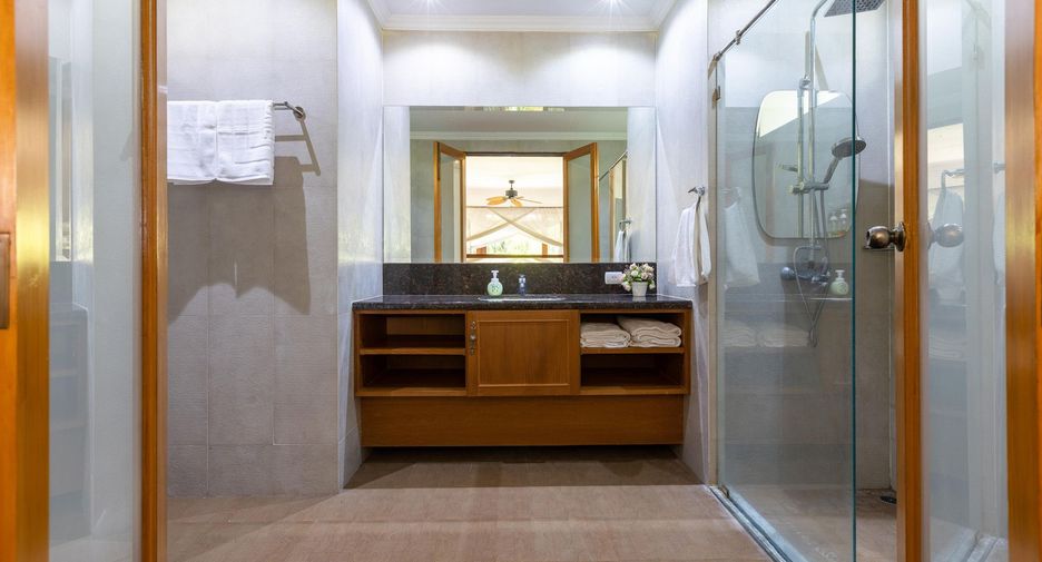Villa zum Kauf und zur Miete mit 9 Zimmer in Cha Am, Phetchaburi