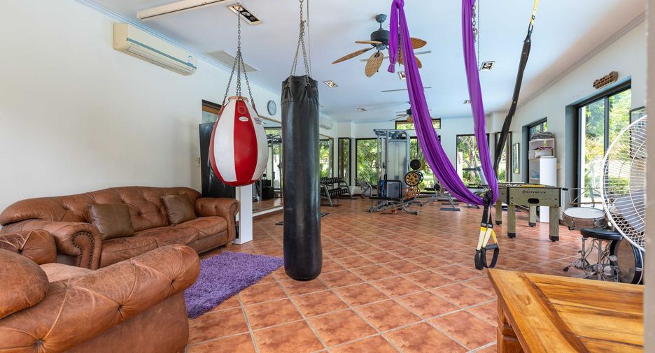 Villa zum Kauf und zur Miete mit 9 Zimmer in Cha Am, Phetchaburi