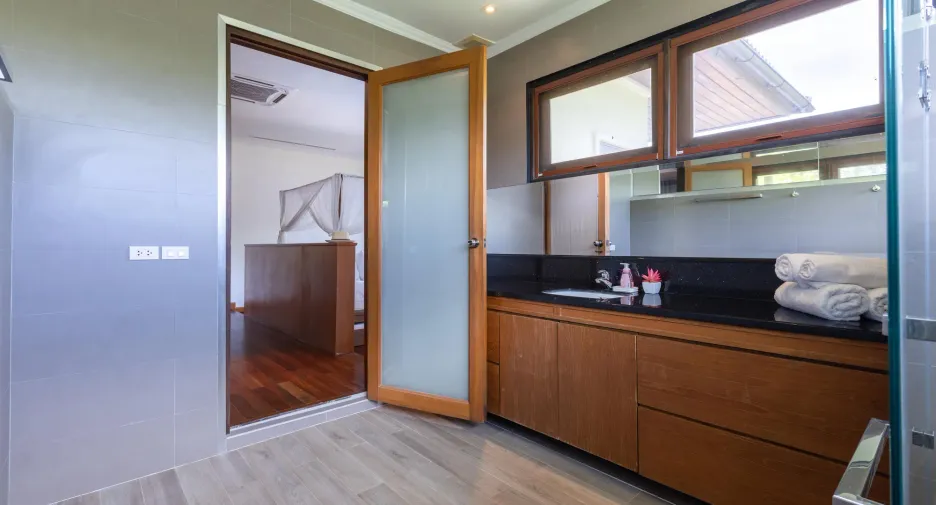 À vendre et à louer 9 chambres villa à Cha Am, Phetchaburi