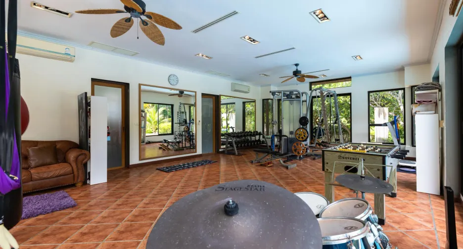 Villa zum Kauf und zur Miete mit 9 Zimmer in Cha Am, Phetchaburi