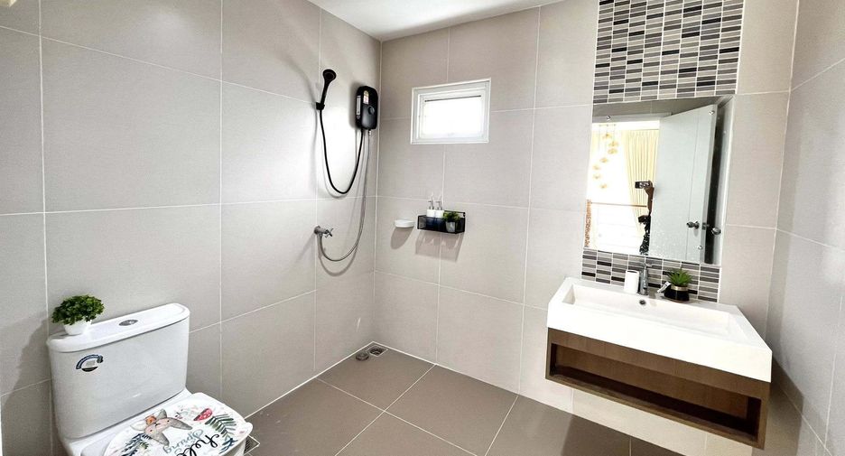 Haus zum Kauf mit 3 Zimmer in Bang Lamung, Chonburi