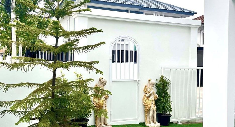 Haus zum Kauf mit 3 Zimmer in Bang Lamung, Chonburi