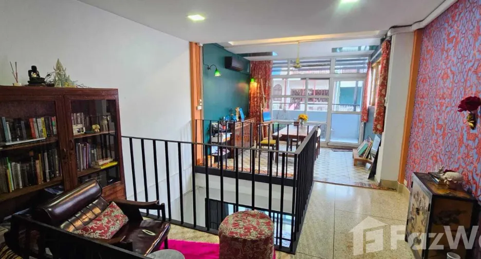 For sale 3 bedrooms townhouse in Sathon, Bangkok