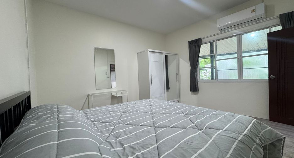 For rent 2 bedrooms townhouse in Mueang Phuket, Phuket