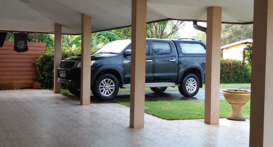 For sale 6 bedrooms house in Tha Mai, Chanthaburi